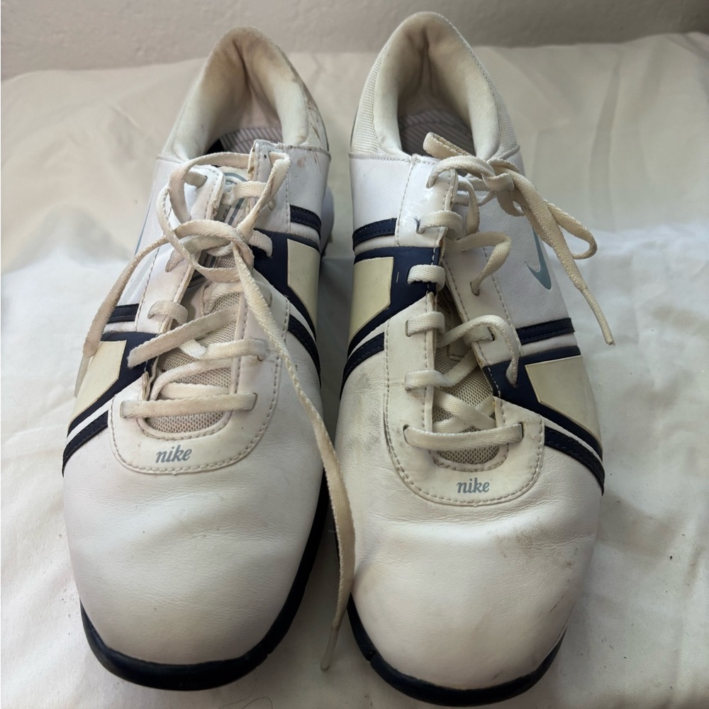 Nike Golf Women’s Size 8 White Blue Leather Cleated Golf Shoes